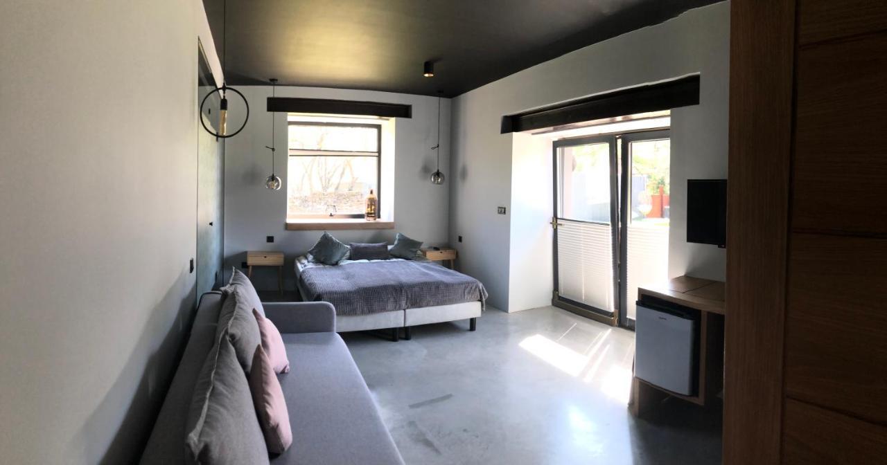 Penzion Black House 88